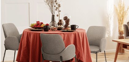 Krzesła tapicerowane z podłokietnikami