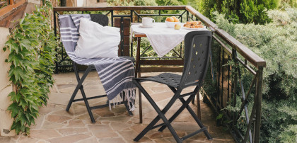 Krzesła składane plastikowe