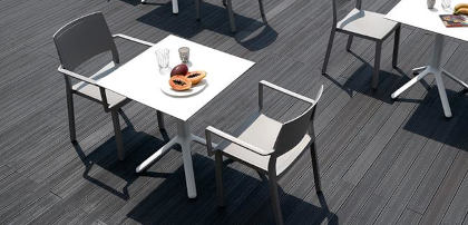 Krzesła plastikowe ogrodowe