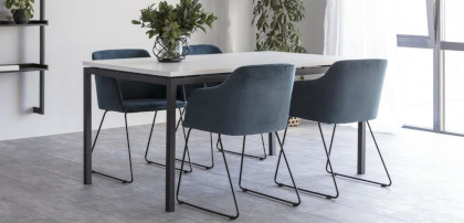 Krzesła na płozach eko skóra