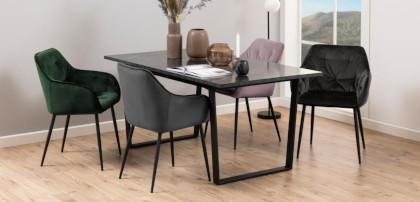 Krzesła pikowane do salonu