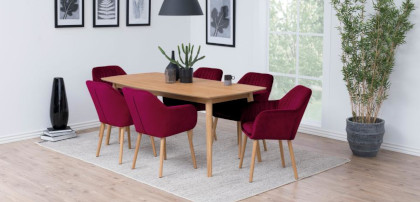 Krzesła pikowane z podłokietnikami