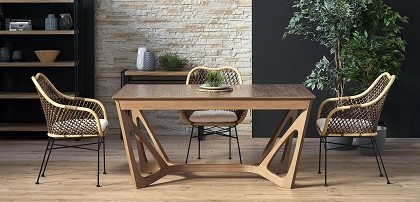 Stoły rozkładane 4-osobowe