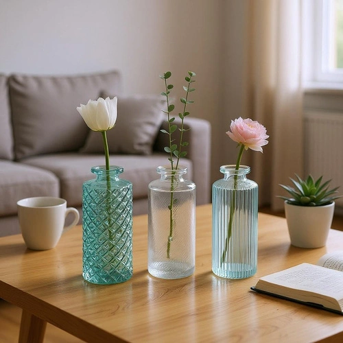 Zestaw trzech szklanych wazoników Atmosphera niebieski nowoczesny dekoracyjny na kwiaty