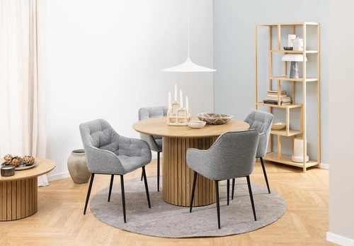 Krzesło tapicerowane Brooke szare z podłokietnikami do jadalni i salonu nowoczesne Actona