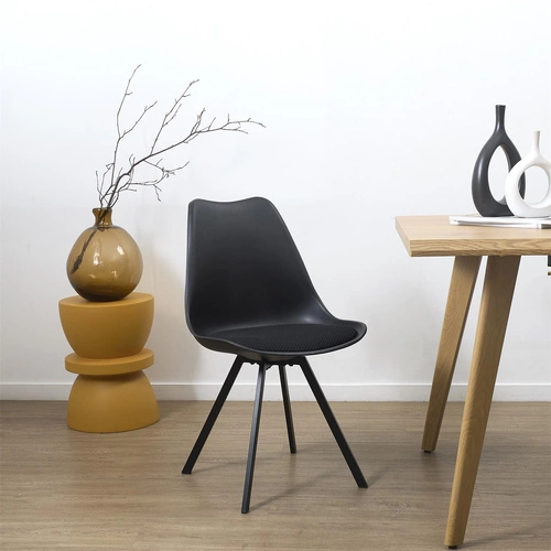 Krzesło tapicerowane Atom czarne do jadalni nowoczesne na metalowych nogach Intesi