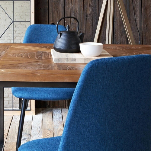 Krzesło tapicerowane Tyka granatowe do jadalni i salonu nowoczesne na czarnych nogach Atmosphera