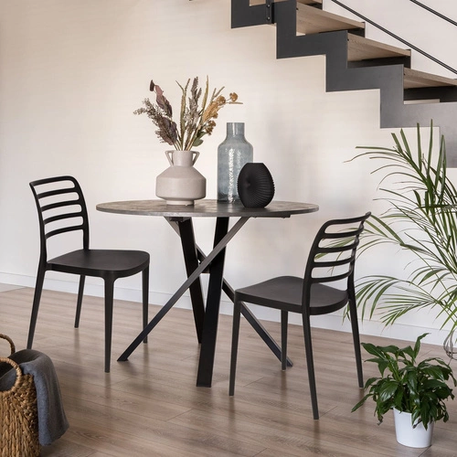 Krzesło ogrodowe Valla czarne Intesi nowoczesne z tworzywa sztaplowane łatwe czyszczenie