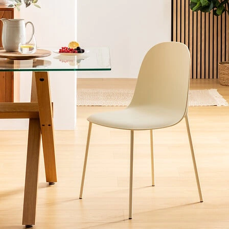 Krzesło do jadalni i kuchni Asan Atmosphera beżowe nowoczesne skandynawskie na metalowych nogach