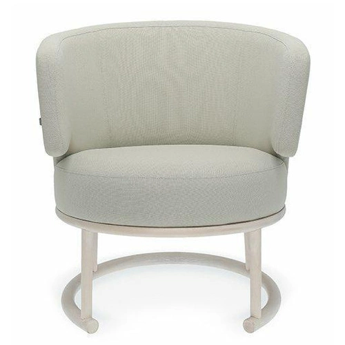 Fotel kubełkowy Likewise FAMEG do salonu nowoczesny tapicerowany na płozach z podłokietnikami