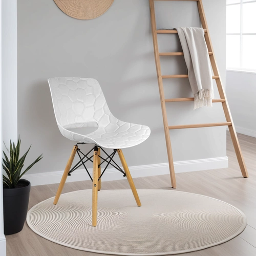 Zestaw 2 krzeseł Tortuga białe skandynawskie do jadalni z drewnianymi nogami Intesi