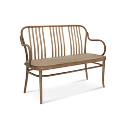 Ławka tapicerowana do salonu Fameg 6653/L CATA personalizowana 3 osobowa z oparciem