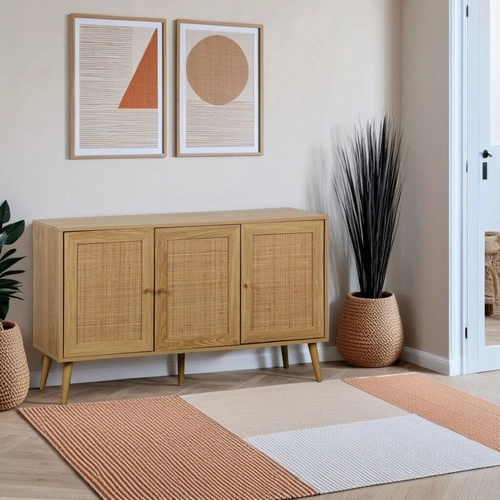 Komoda Ballo drewniana boho z rattanowymi frontami na nóżkach 115 cm do salonu Intesi