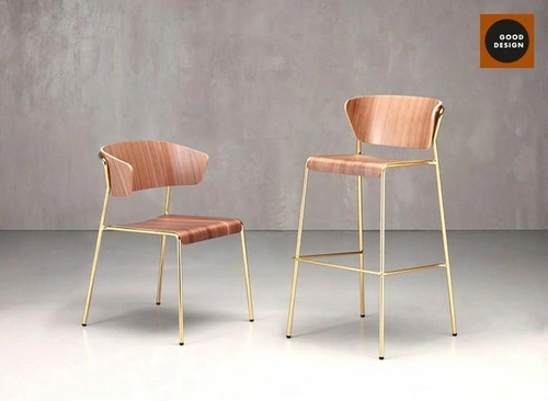 Fotel Lisa wood SCAB Design retro do jadalni złoty orzech nowoczesny fotel drewniany