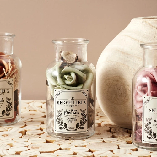 Szklany słój 16cm z pot pourri zielone