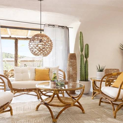 Okrągły stolik kawowy Farah 91 cm rattanowy z półką boho do salonu Atmosphera szklany