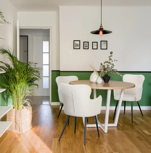 Krzesło do jadalni Cherson Intesi tapicerowane tkanina teddy bear białe z podłokietnikami nowoczesne