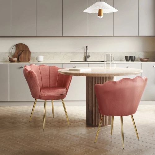 Krzesło welurowe muszelka Florencja Intesi różowe ze złotymi nogami do salonu i toaletki