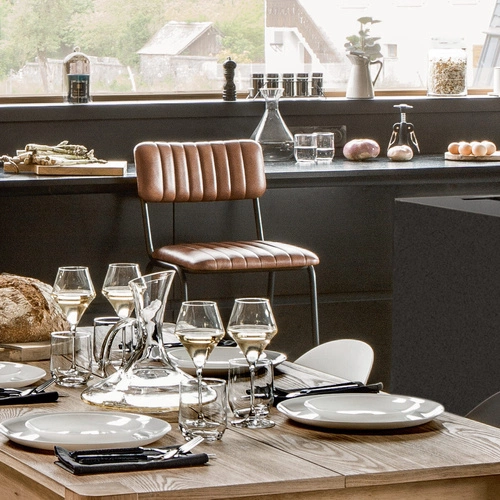 Hoker skórzany Dario Atmosphera brązowy z oparciem loftowy do kuchni i jadalni 75 cm