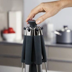 Zestaw narzędzi kuchennych z karuzelą Joseph Joseph