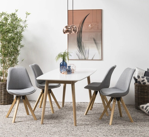 Krzesło tapicerowane Dima Actona jasnoszare skandynawskie do jadalni i salonu na drewnianych nogach