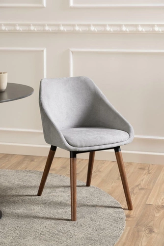 Krzesło tapicerowane Nils Actona szare skandynawskie z podłokietnikami do jadalni i salonu