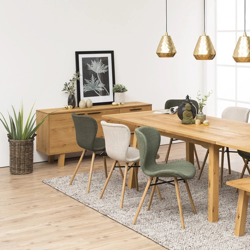 Krzesło tapicerowane Batilda Actona zielone do jadalni nowoczesne z drewnianymi nogami